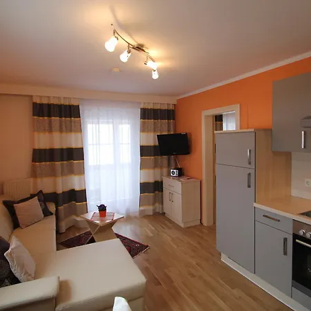 Apartment Seepension Neubacher Kg *