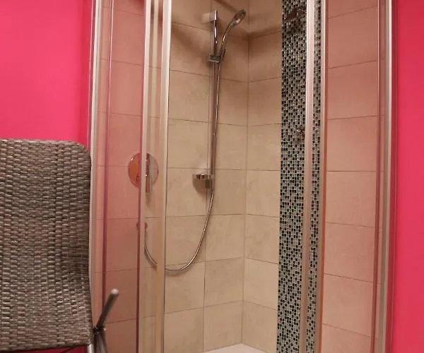 Seepension Neubacher Kg Lejlighed