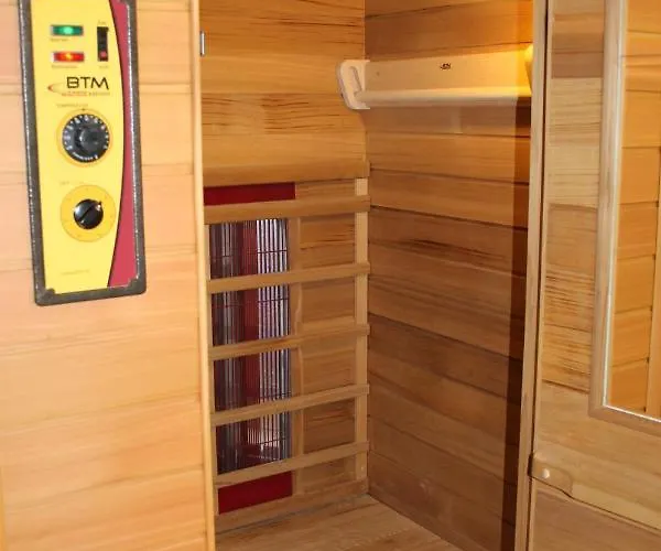 Seepension Neubacher Kg *